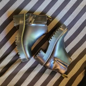 Dr. Martens Rometty II Vintage Smooth Zip Chelsea Boots